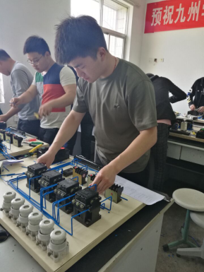 電工電子實(shí)訓(xùn)室